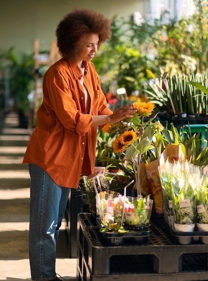 Зеленый магазин: где купить растения и товары для сада и огорода